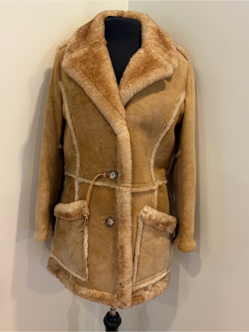 Vintage 70s Genuine Shearling Coat Heavy Sheepskin Suede Jacket Tan Penny Lane L